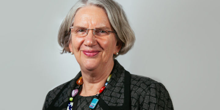 Cavity appearing in NHS dental workforce